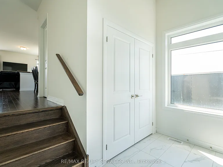 3700 Quayside Dr — Photo 18