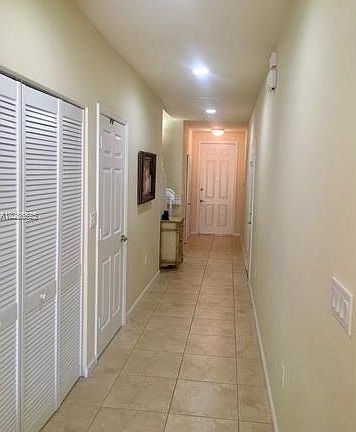 2nd image of 292 Las Brisas Cir
