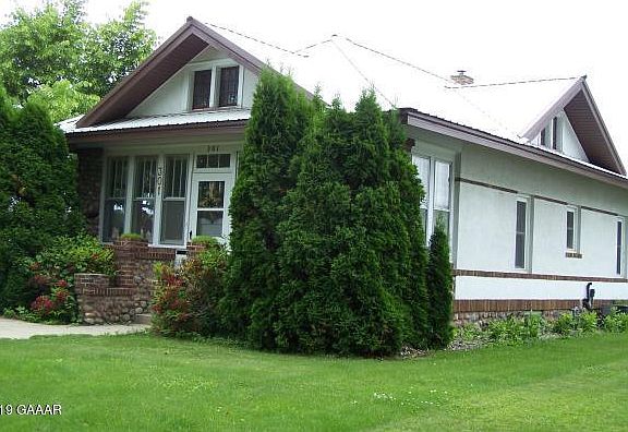 2nd image of 301 7th Ave E