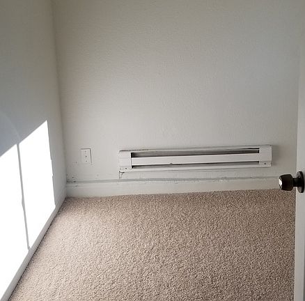 3rd image of 5402 S J St #6