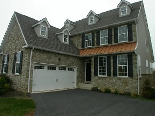 208 Heron Cir, New Castle, DE 19720