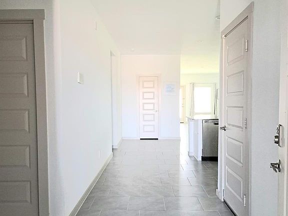 2nd image of 28955 Yachting Point Ln