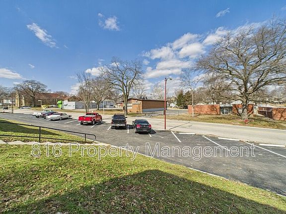2nd image of 1625 Washington Blvd #21