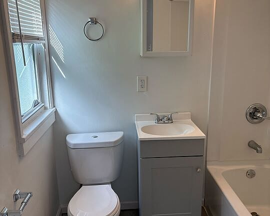 4th image of 51C Midland Heights Cir