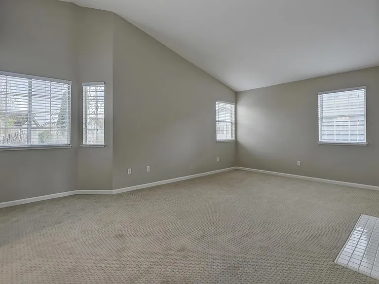 34028 Webfoot Loop — Photo 15