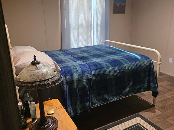 5th image of 426 S D Garner Rd