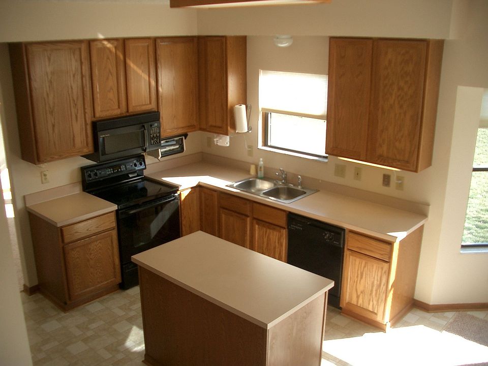 HUGE GAHANNA HOME! MUST SEE!!!