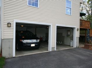 14 Devonshire St, Worcester, MA 01605