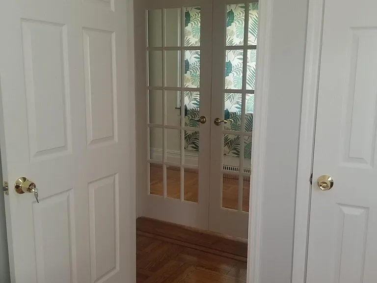 70 Sherwood Ave #1 — Photo 9