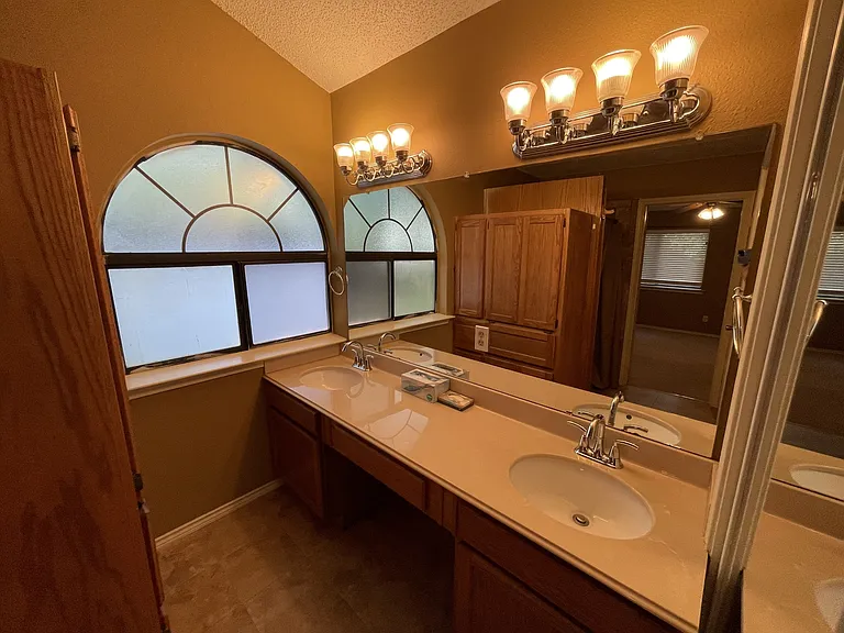 3202 Fairview Dr — Photo 18