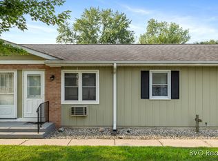 522 Leisure Acres St, Sparta, MI 49345
