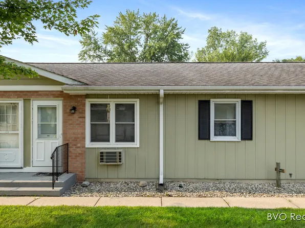 522 Leisure Acres St, Sparta, MI 49345