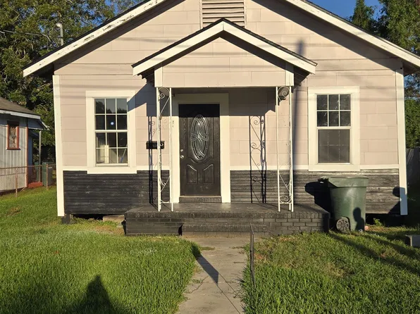 3845 Waco St, Beaumont, TX 77705