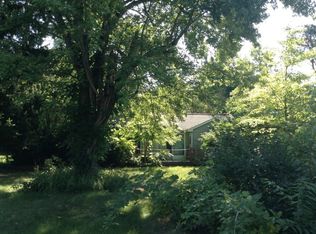 5000 Glencoe St, Midland, MI 48640