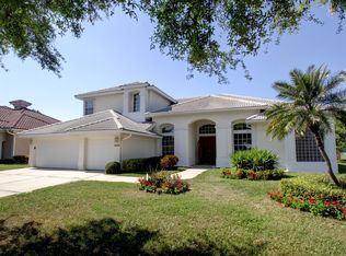 9228 Silverthorn Rd, Seminole, FL 33777