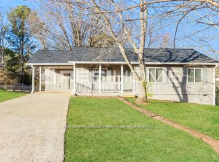 3244 Creekwood Dr, Rex, GA 30273