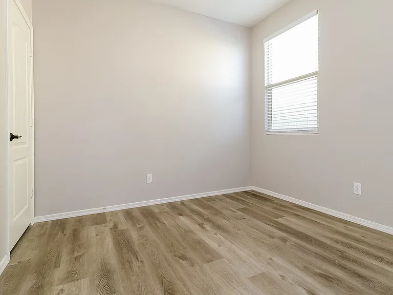 16905 W Woodlands Ave — Photo 11
