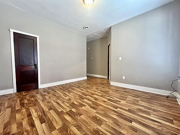 2nd image of 326 E Washington St #6