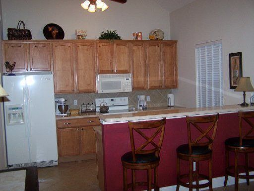 3rd image of 9908 Bellflower Way