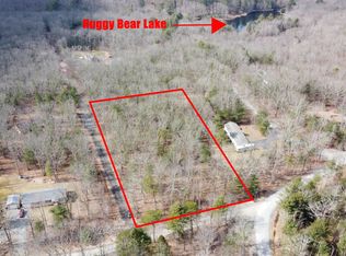 Andrea Ln, Hawley, PA 18428