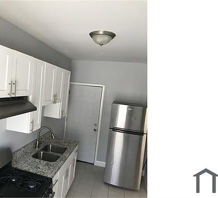 3rd image of 7926 S Wabash Ave #3