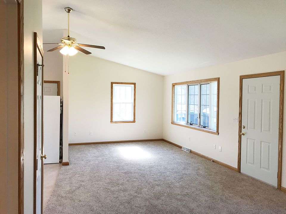 1st image of 125 Zwilling Rd W