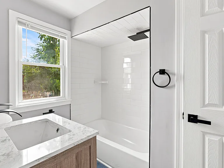 3677 Somerset Ave — Photo 10