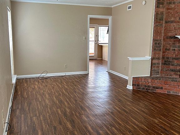 2nd image of 712 Green Canyon Dr