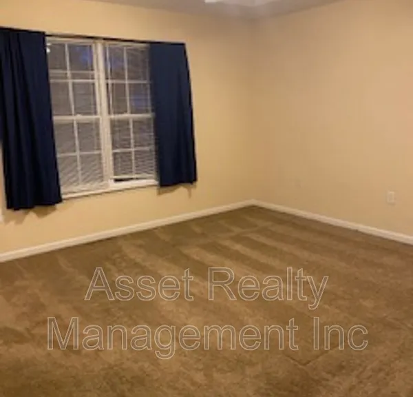 801 Colonial Estates Way — Photo 10