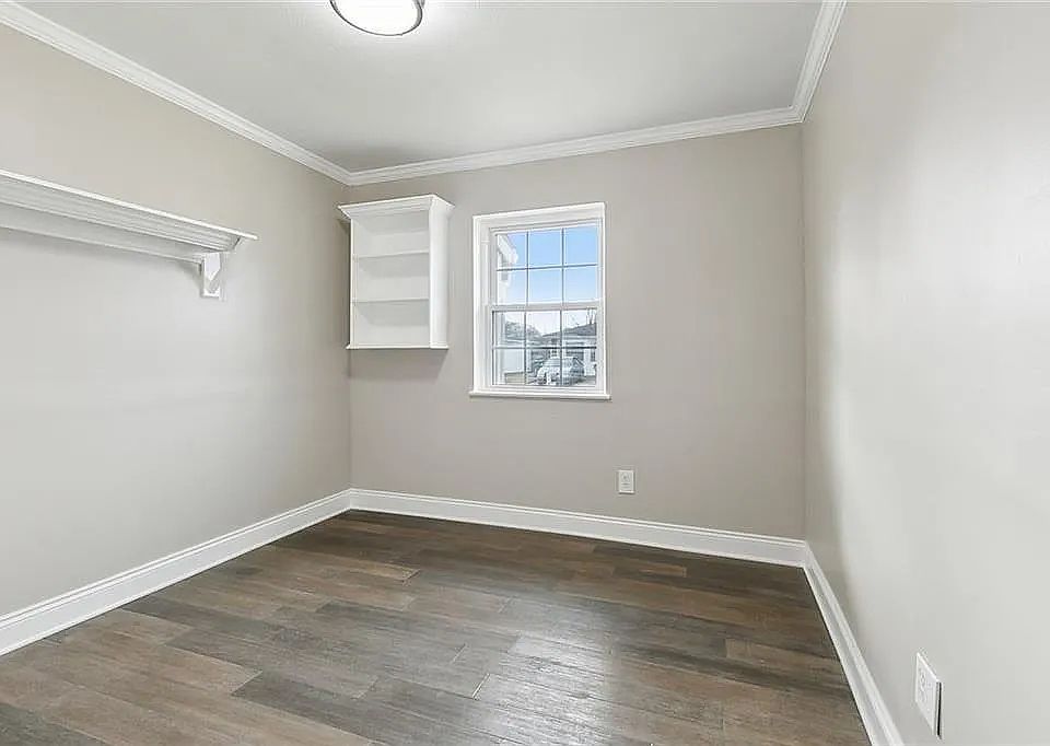 1st image of 2649 Dove Ave