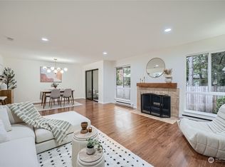 10221 NE 16th St APT H2, Bellevue, WA 98004