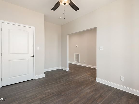 4th image of 2338 Birch Hollow Ln