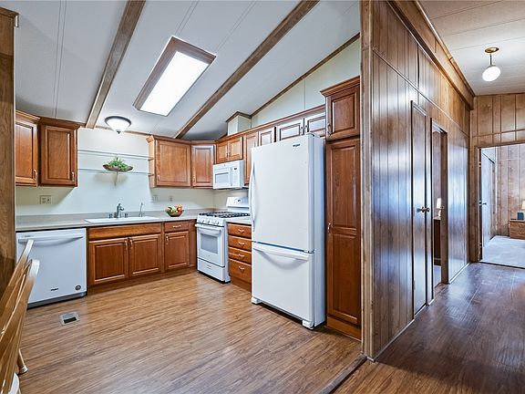 5th image of 2960 Silver Creek Rd.  #11