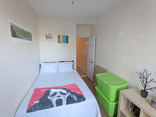 Rented by Stareal Group LLC | media 13