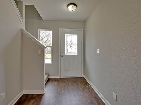 3rd image of 113 Belle Haven Dr