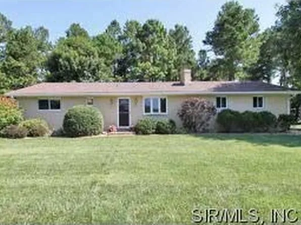 11 Price Dr, Troy, IL 62294