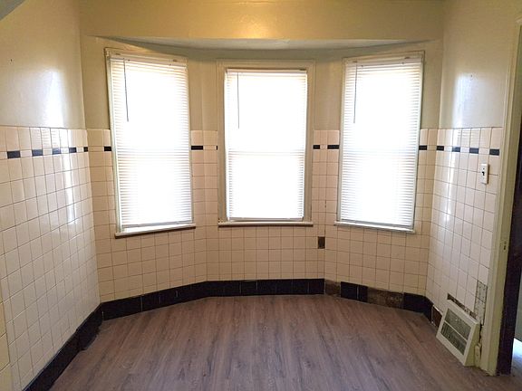 5th image of 8845 University Pl
