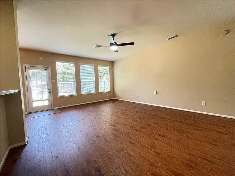 13518 Primula Ct — Photo 4