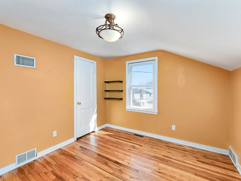 6000 N Lenox Ave — Photo 10