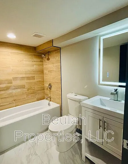 1836-1838 S 10th St #1836 — Photo 15