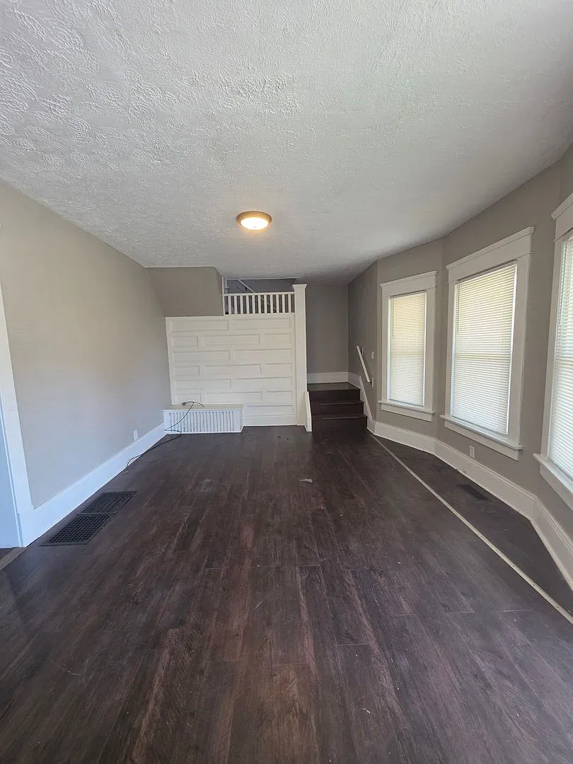 For Rent 3 Bedroom Home In Canton, Oh! — Photo 2