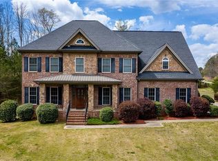 204 Landing Dr, Seneca, SC 29678