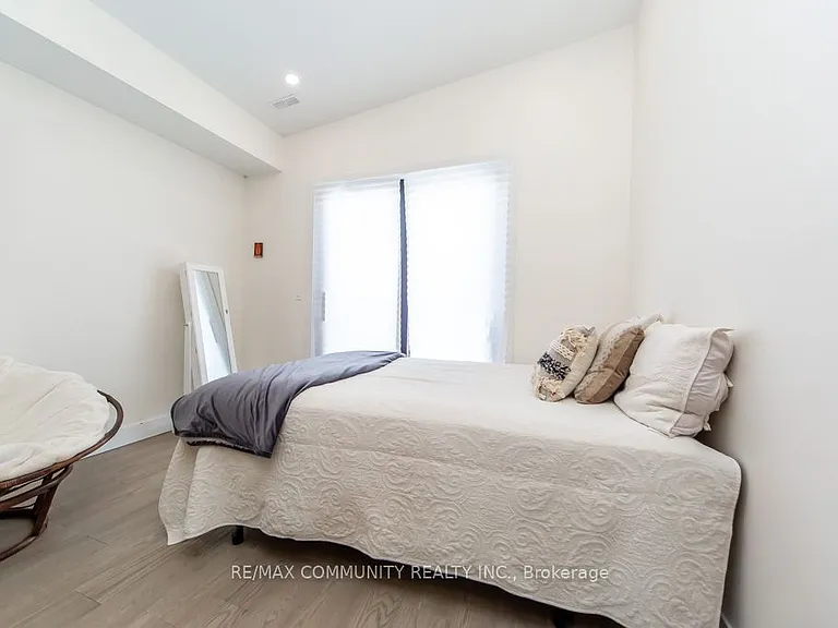 475 Wilson Rd N — Photo 43