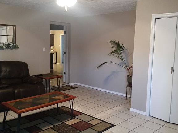 living area 2