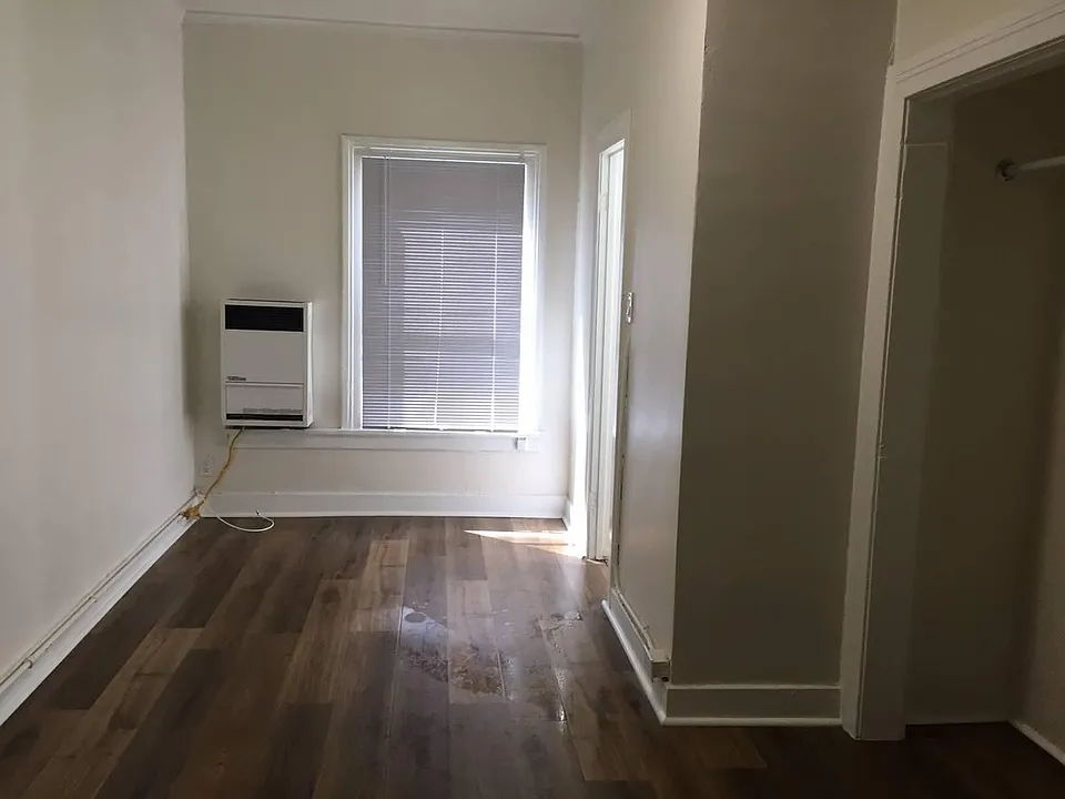 131 S Manhattan Pl #23