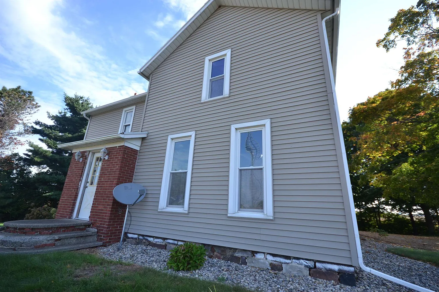 6896 N State Road 9 photo 1