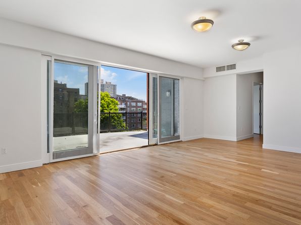 2727 Henry Hudson Pkwy W #705