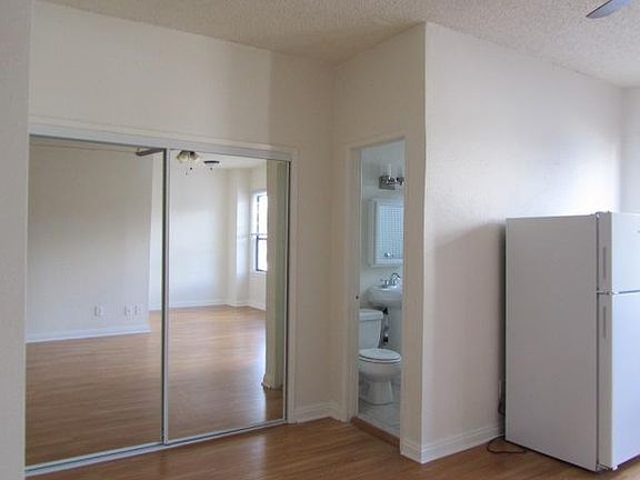3rd image of 346 N Vermont Ave APT 104