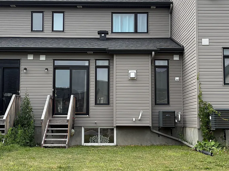 274 Darjeeling Ave — Photo 30