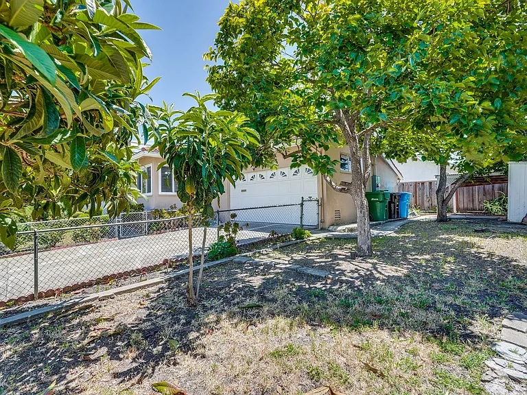 3000 Santa Maria Ave — Photo 46